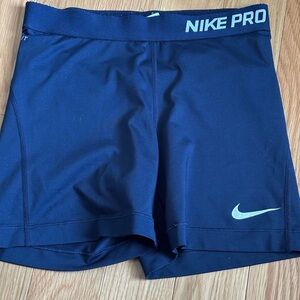 Women’s Medium Nike Pro Navy Blue Compression Training Shorts 4” inseam